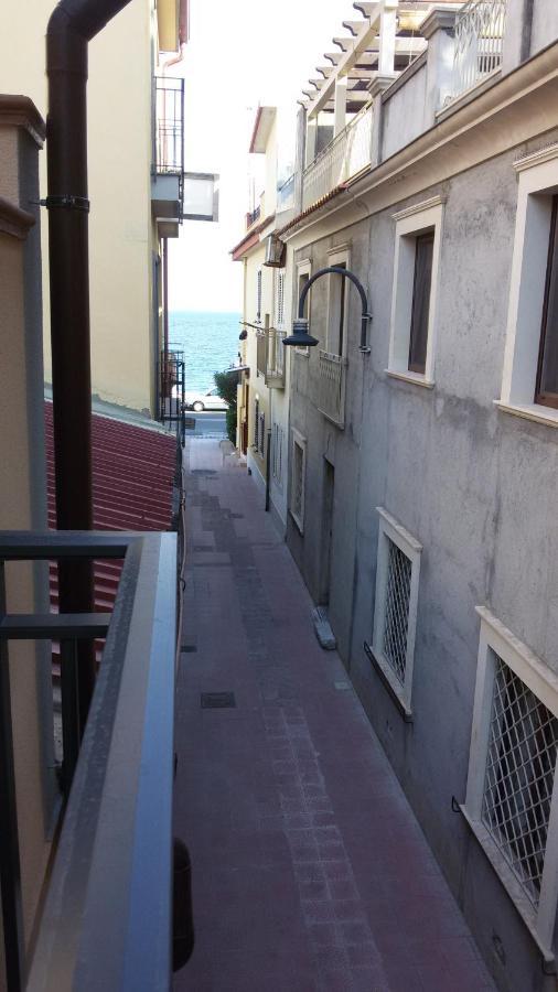 Villa Casa Del Pozzo à Furci Siculo Extérieur photo